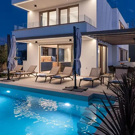 Mare Villa *